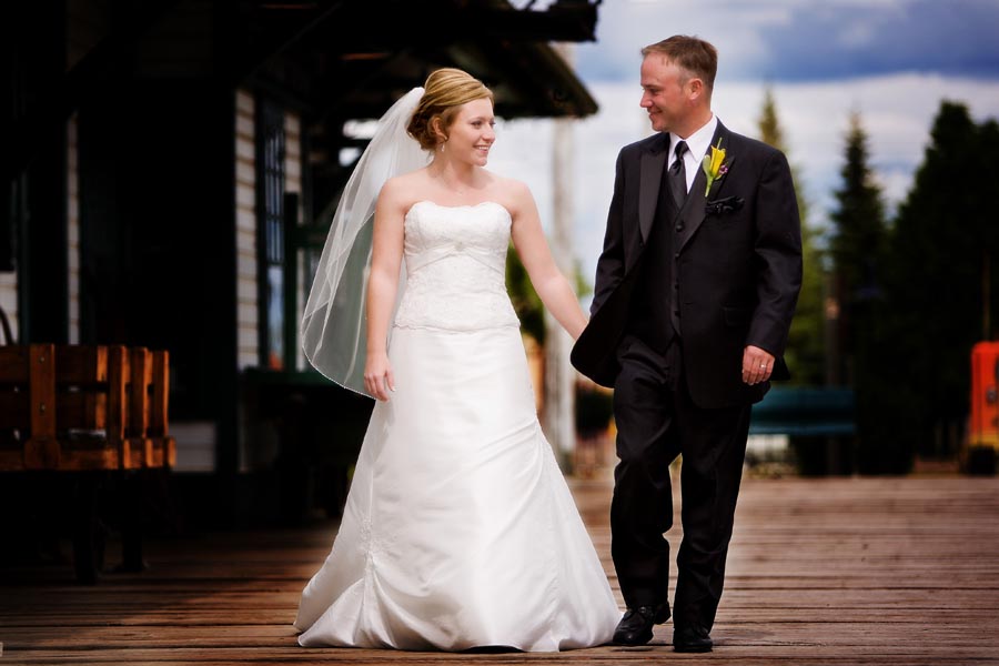 Edmonton Wedding Photographer - Wedding Photography in Edmonton - Artistic Wedding Photographs