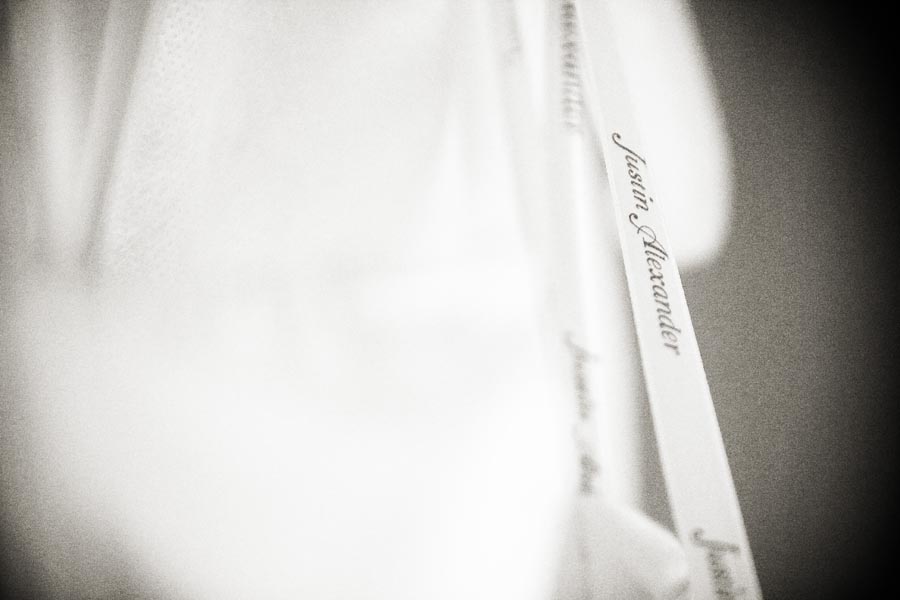 Edmonton Wedding Photographer - Wedding Photography in Edmonton - Wedding Dress Justin Alexander