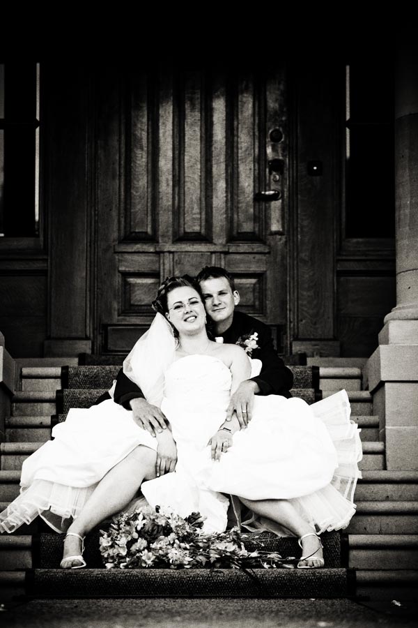 Edmonton Wedding Photographer - Wedding Photography in Edmonton - Wedding Photographs at Royal Alberta Museum
